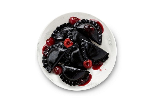 Вареники с вишней в черном тесте 500г от магазина Окраина